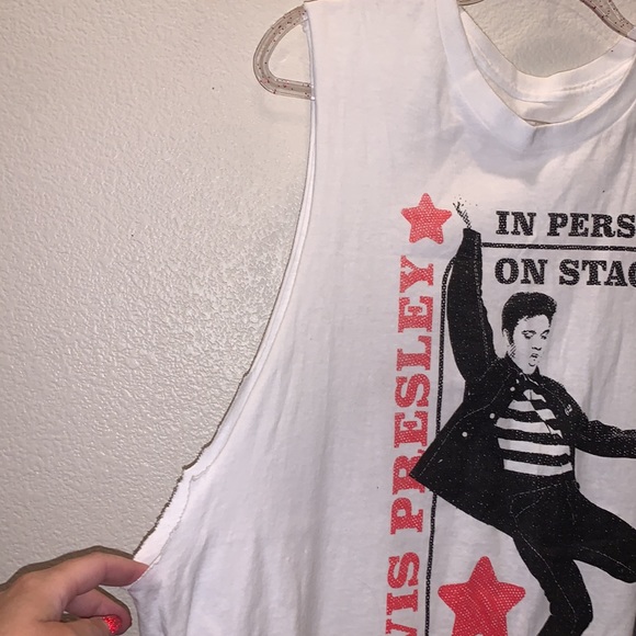 Elvis Presley white in person on stage cut off sleeveless top - Picture 3 of 5